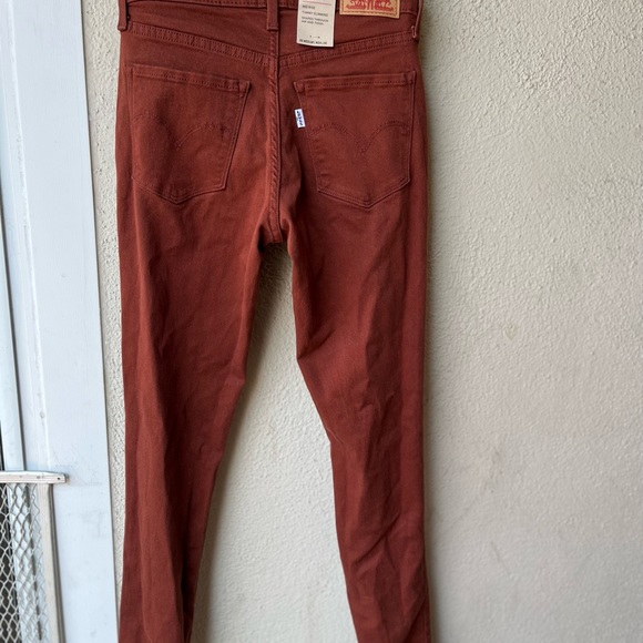 Levi’s never worn - Picture 7 of 8